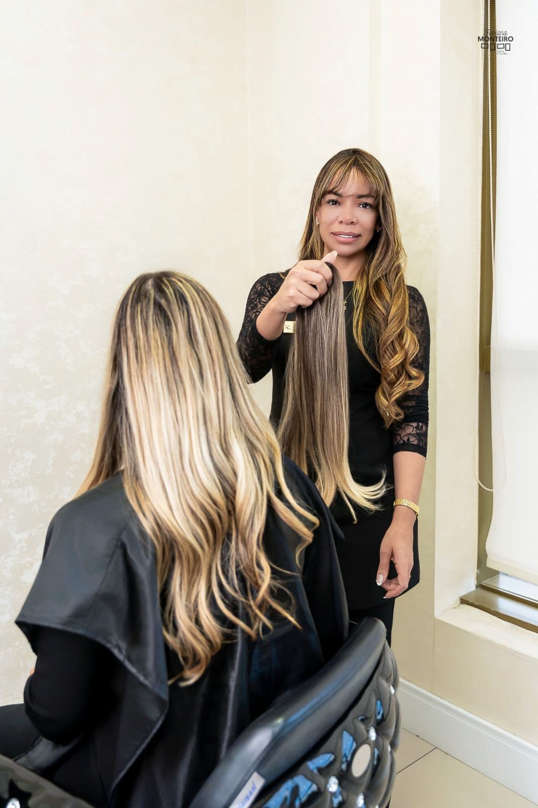 Mega Hair 3